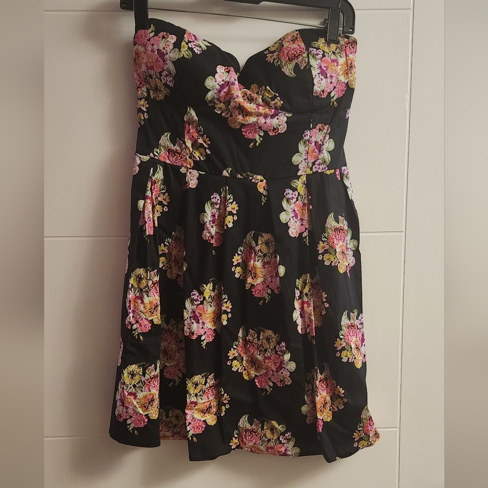 Rue21 Strapless Floral Dress - Black and Pink